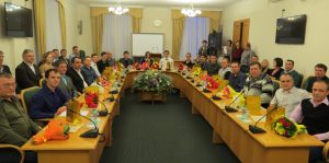 Учатсники номинации Лучший токарь-универсал в Зале правительства Тюменской области
