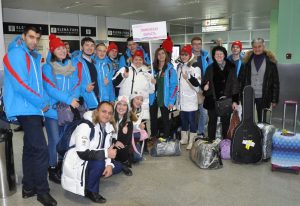 Тюменцев встречают в аэропорту Якутска