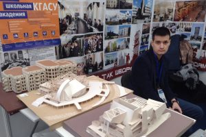 На работе выставки в Казани
