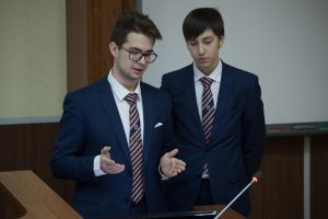 Победители секции «ИнТРаУМЕЛЕЦ» Захар Кадолов и Семен Паненков