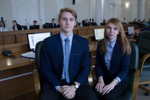 студенты  4 курса ПГС Артём Моздор и Юлия Устинова