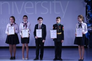 В ТИУ наградили победителей регионального этапа Всероссийской олимпиады школьников